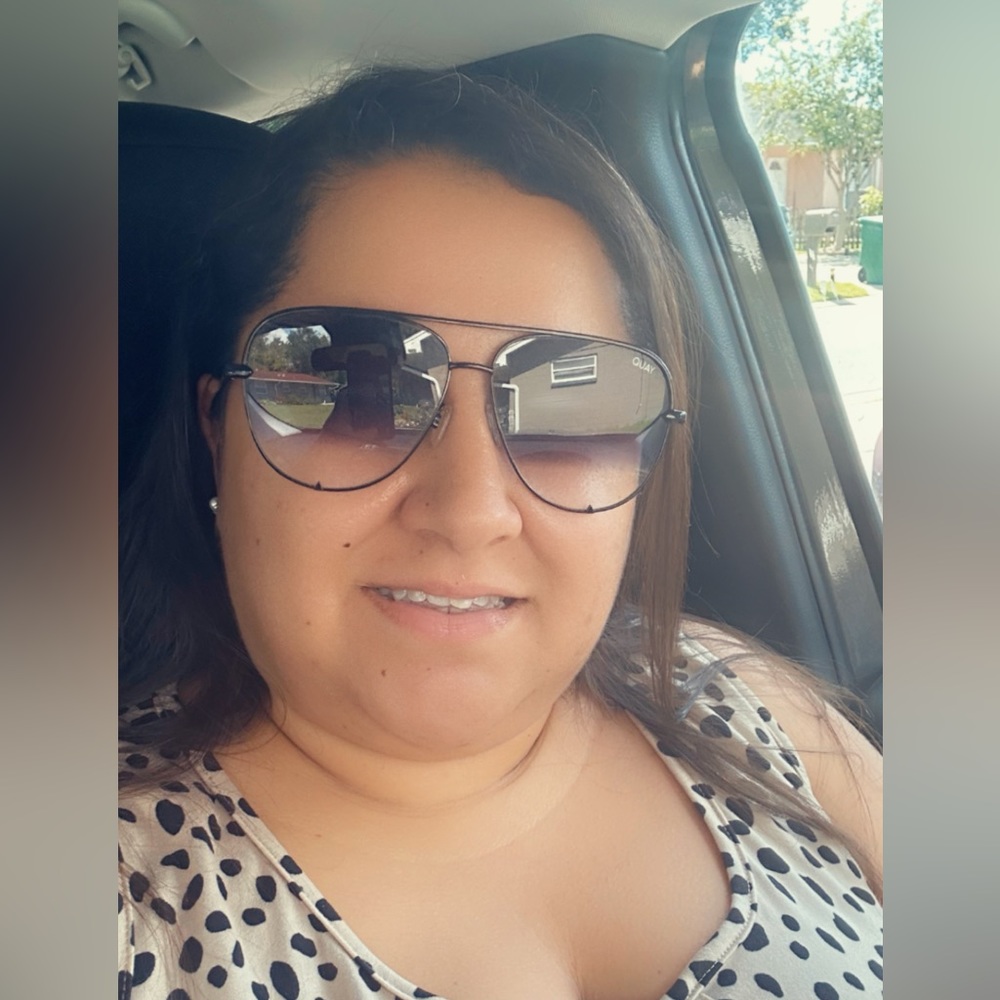 Meet your Posher, Leila